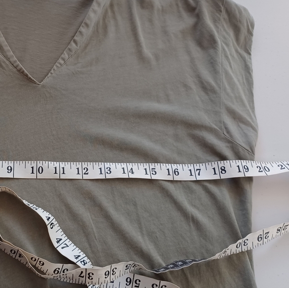 Frame Le V T-Shirt Olive Green Boho Mini Dress - Picture 12 of 13